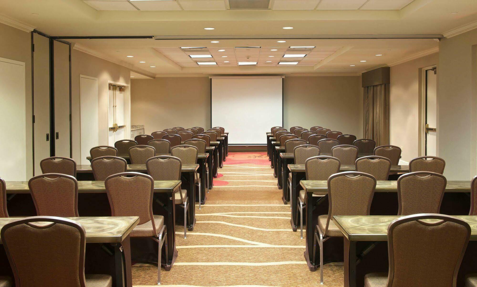 Hilton Garden Inn Wisconsin Dells Lake Delton Exterior foto